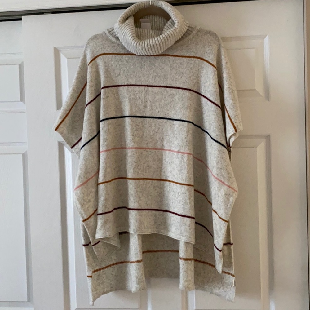 Loft Poncho